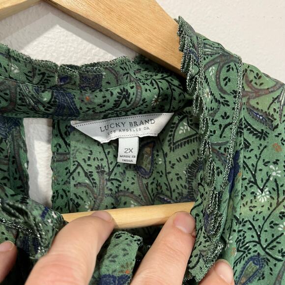 Lucky Brand Blouse 2X Green Paisley Ruffle Sleeve Boho Peasant Top Flowy - Picture 9 of 11